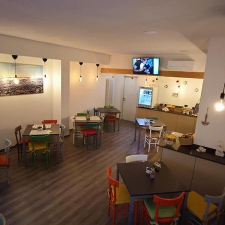 מרינה די קררה Marbianco B&B מראה חיצוני תמונה